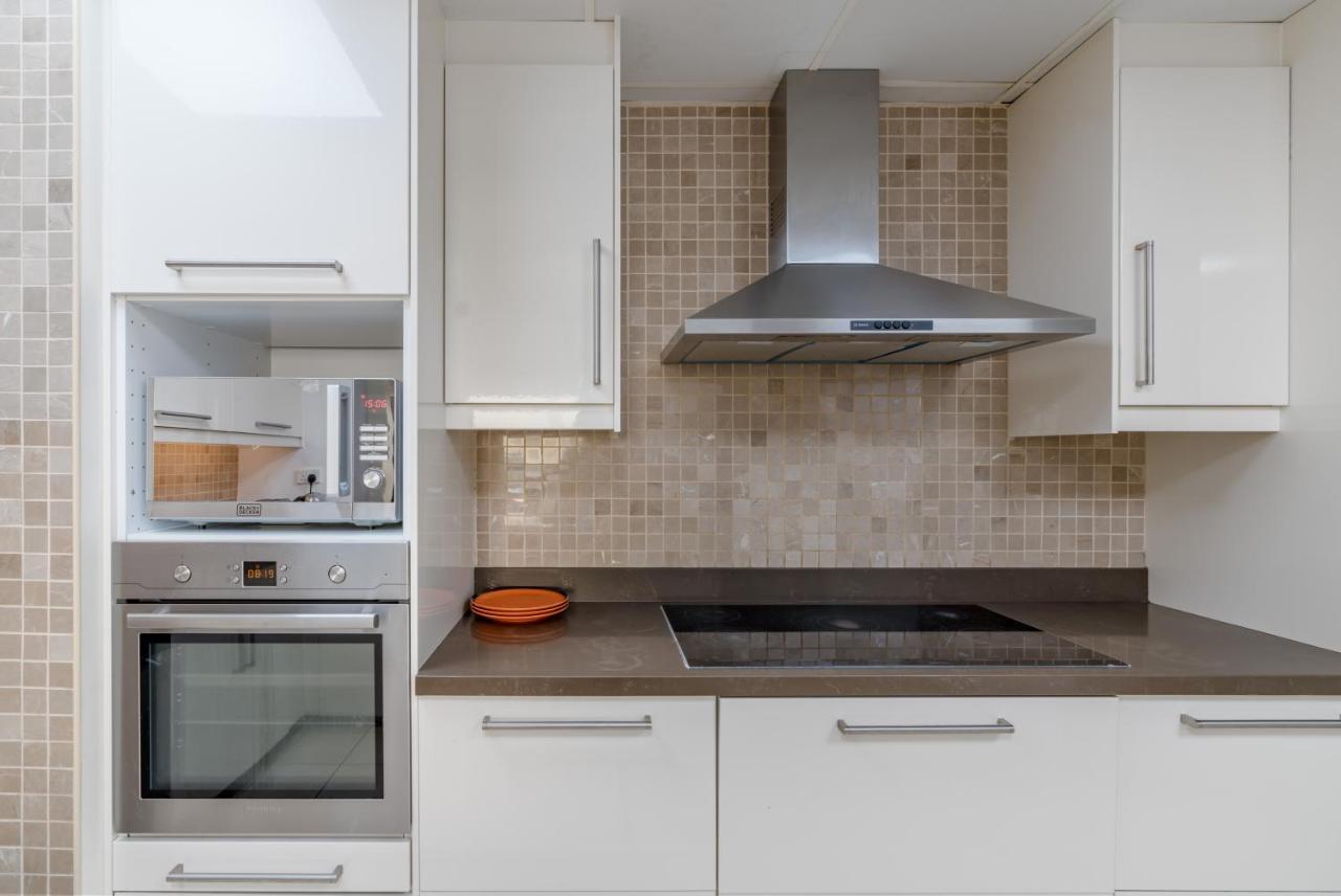 Elan Rimal Suites Дубай Екстериор снимка