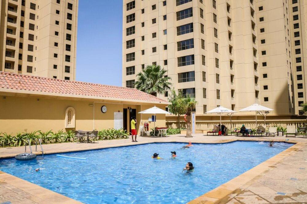 Elan Rimal Suites Дубай Екстериор снимка